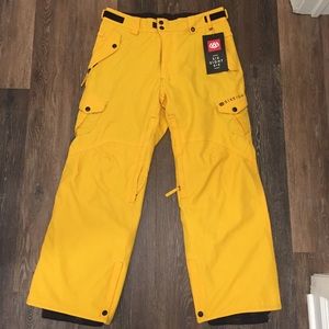 686 Defender Cargo Snowboard Pants 